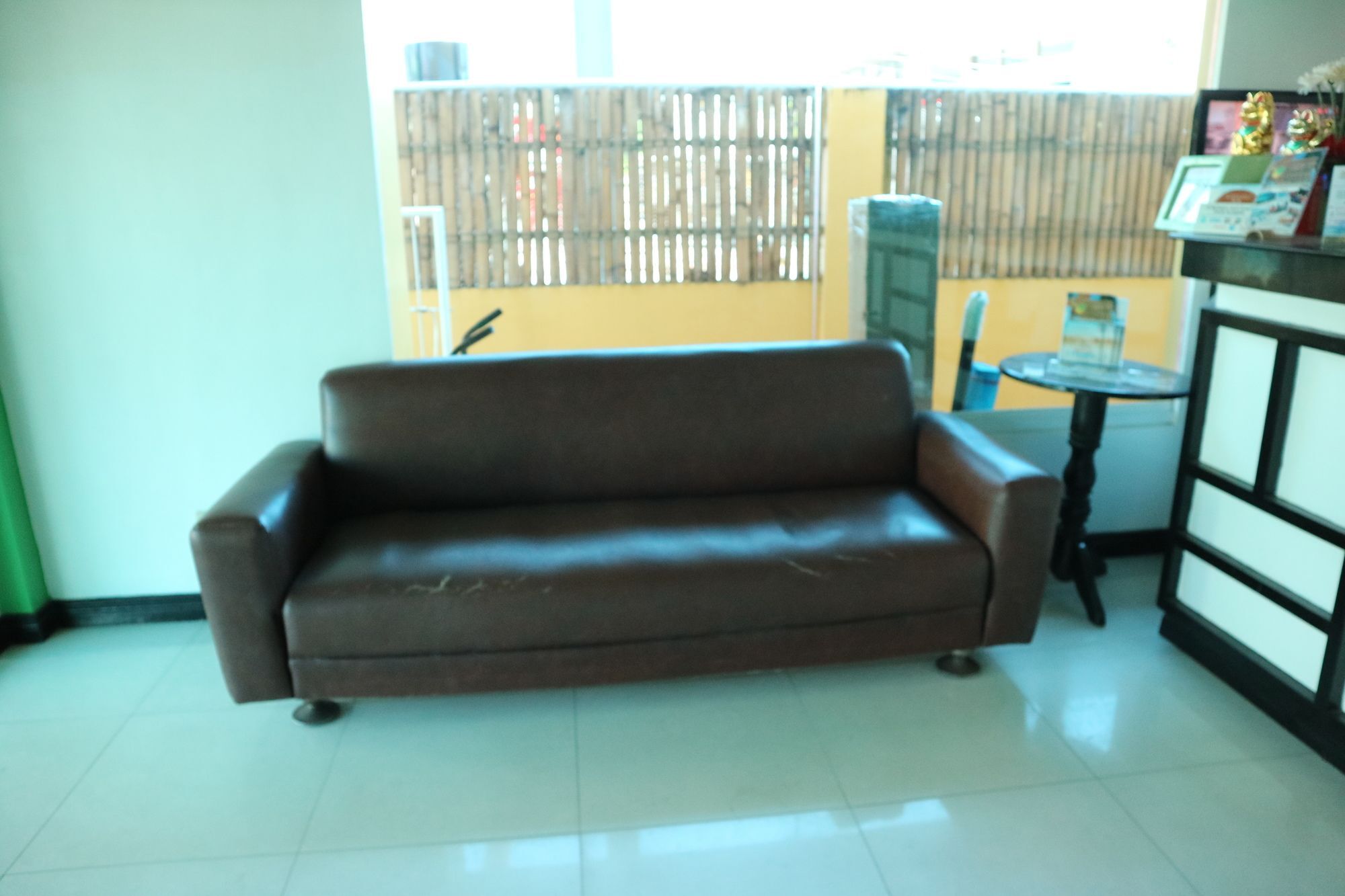Avana Hills Boracay Liltime Deluxe Bed & Breakfast